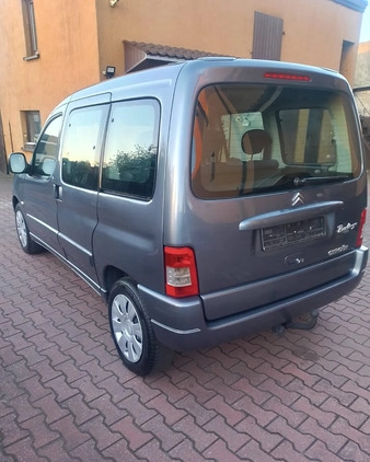 Citroen Berlingo cena 11999 przebieg: 237000, rok produkcji 2006 z Pleszew małe 379